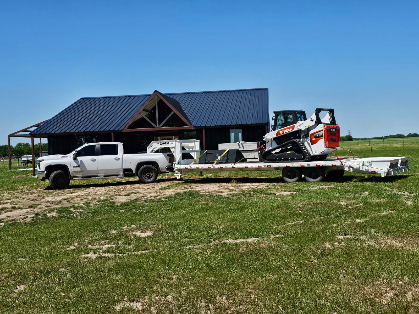 Custom barndominium built by KC Construction in Cooke County, TX
